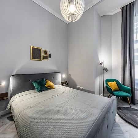 2bdr+2a/c+for Long Term Too+large Flat+quiet+soho! * Budapest