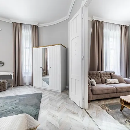 Apartament 2bdr+2a/c+for Long Term Too+large Flat+quiet+soho! Budapesta